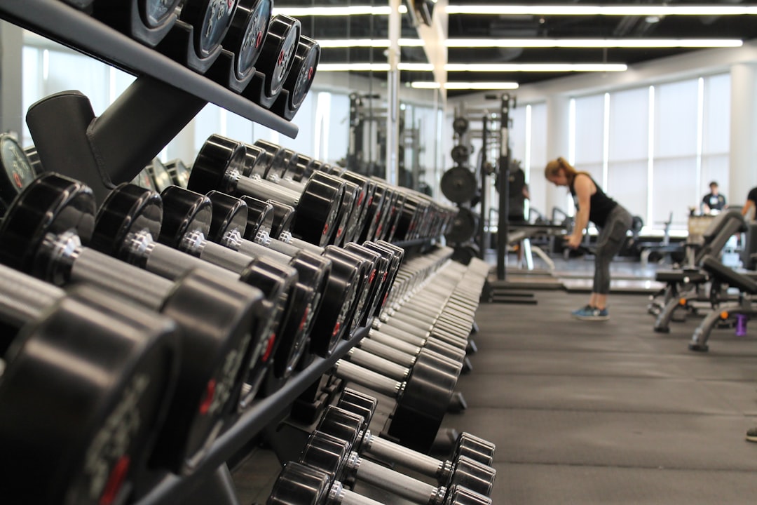 Muscle-First Fat Loss: Why Strength Is Replacing Weight Loss as the Better Goal